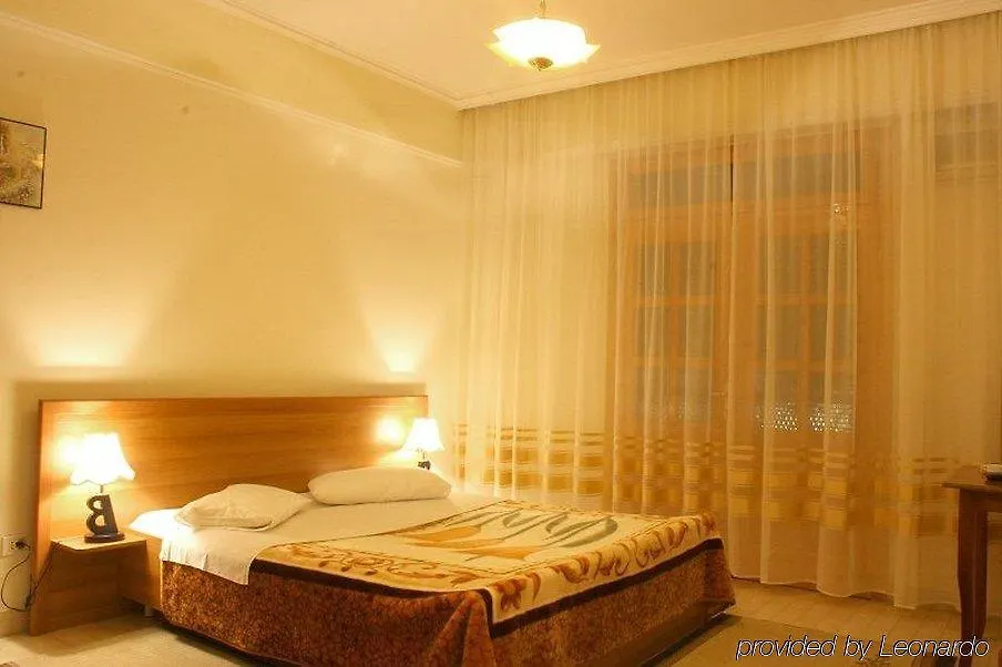 Hotel Baron Tirana