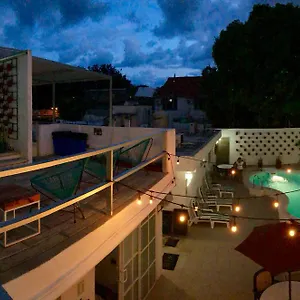 Estalagem Moloch & Cancún